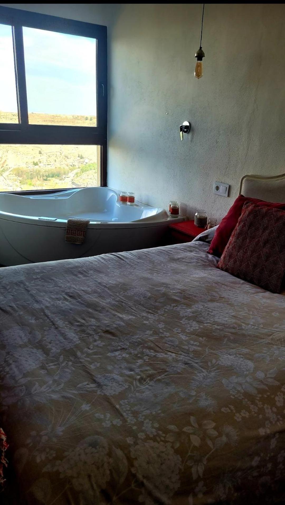 Casas Rurales Maribel - Complejo Moradas Del Cerro 2 - Suites Con Jacuzzi En Alcala Del Jucar Casas del Cerro Phòng bức ảnh